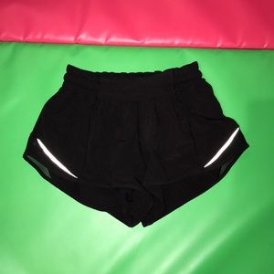 Lululemon hotty hot short